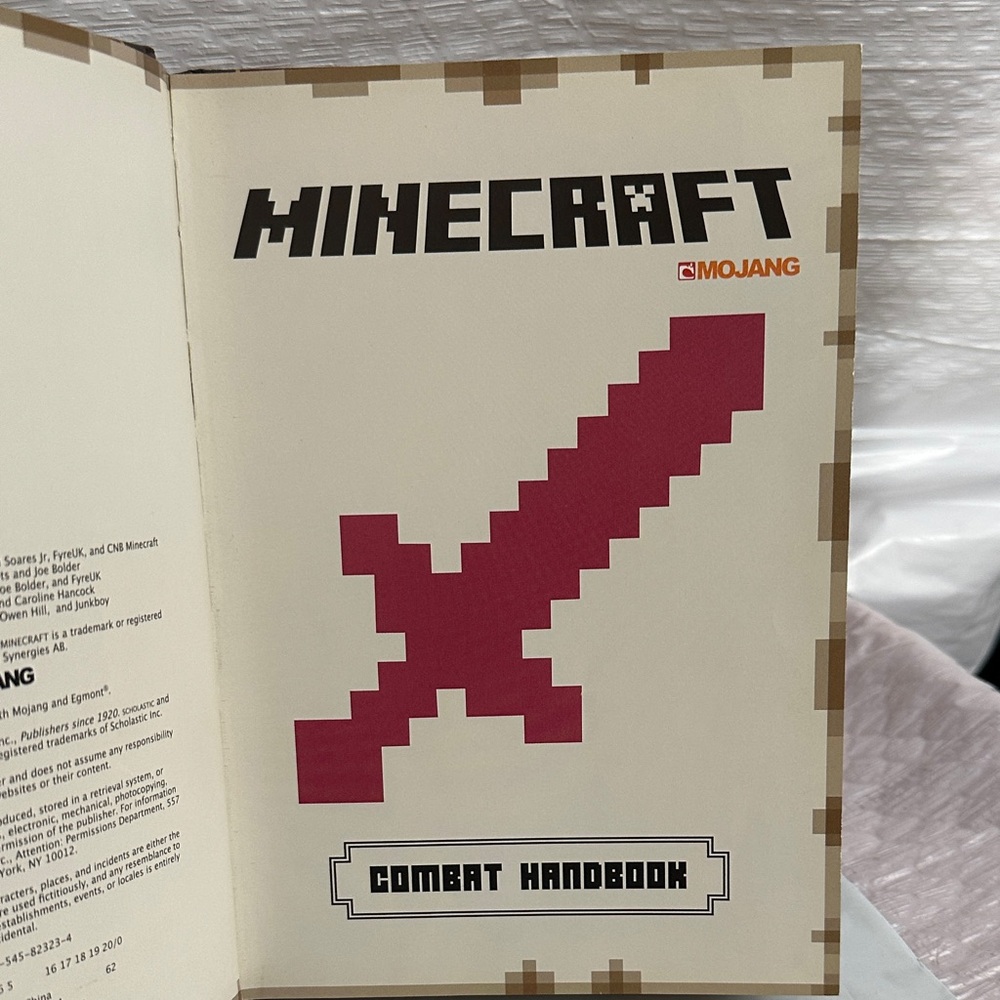 Minecraft Combat Handbook - Updated Edition - Picture 8 of 16